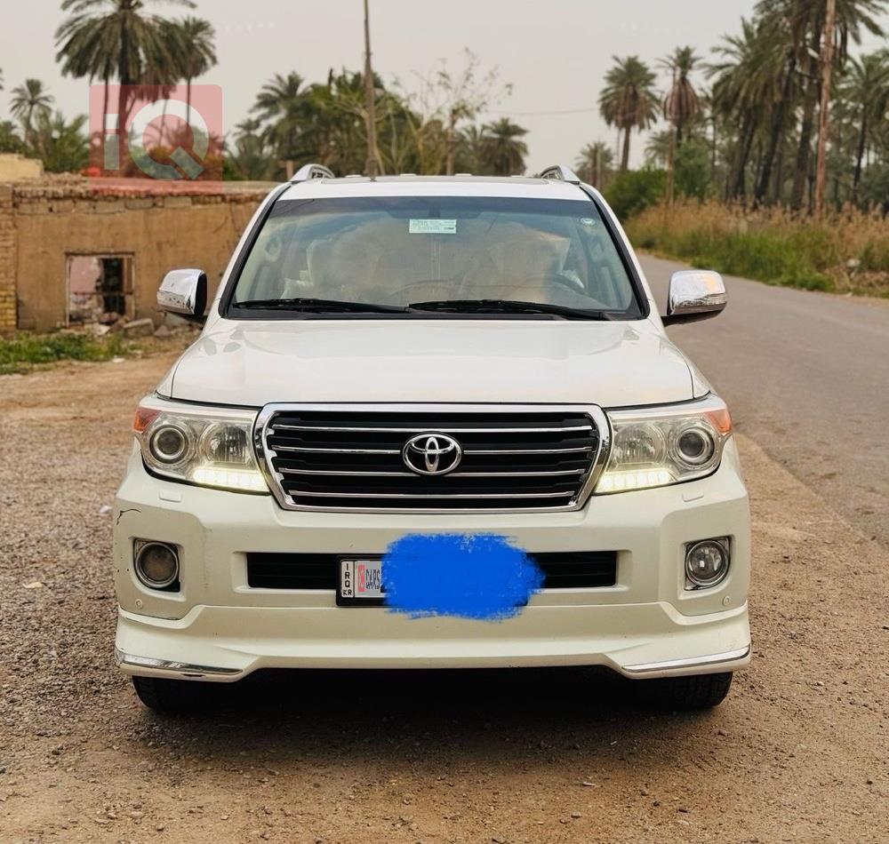 تويوتا لاندكروزر